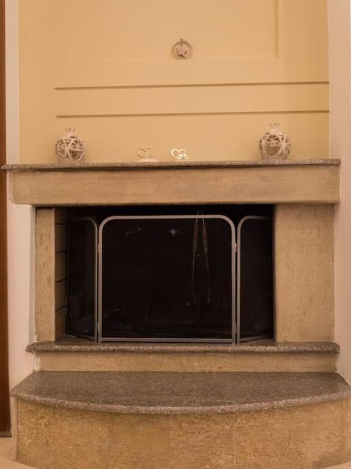 Apartment & *